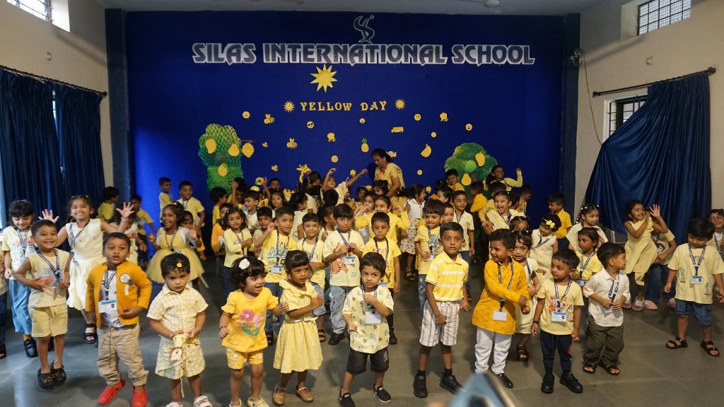 A Splash of Sunshine: Yellow Day 2026 — Photo 19